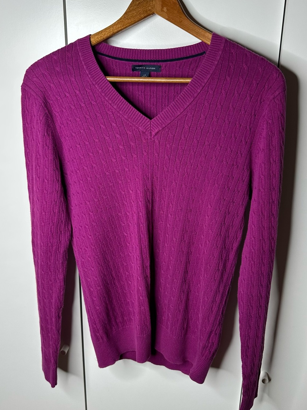 Tommy Hilfiger 100% Cotton Women’s L Cable Knit V-Neck Sweater Long Sleeve